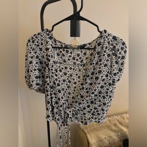 Zara wrap around floral top